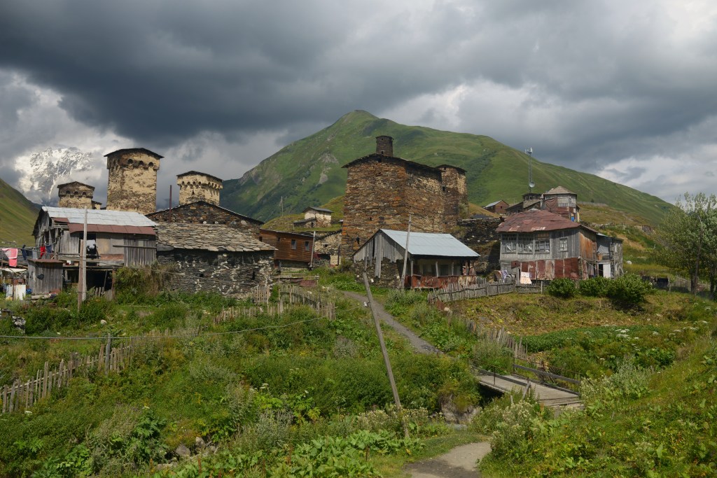 Gruzija najvisje lezeca vas